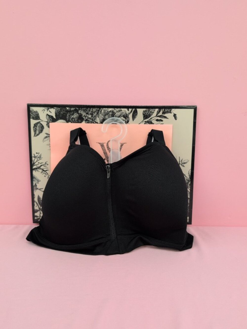 Victoria Secret Pink Seamless Air Front Close High Support Sports Bra L-DD Black
